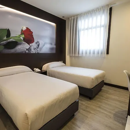 La De Roces Hotel