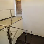 酒店 La De Roces *