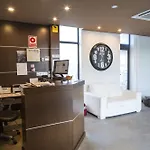 La De Roces 酒店 *