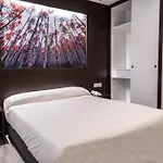 酒店 La De Roces 希洪